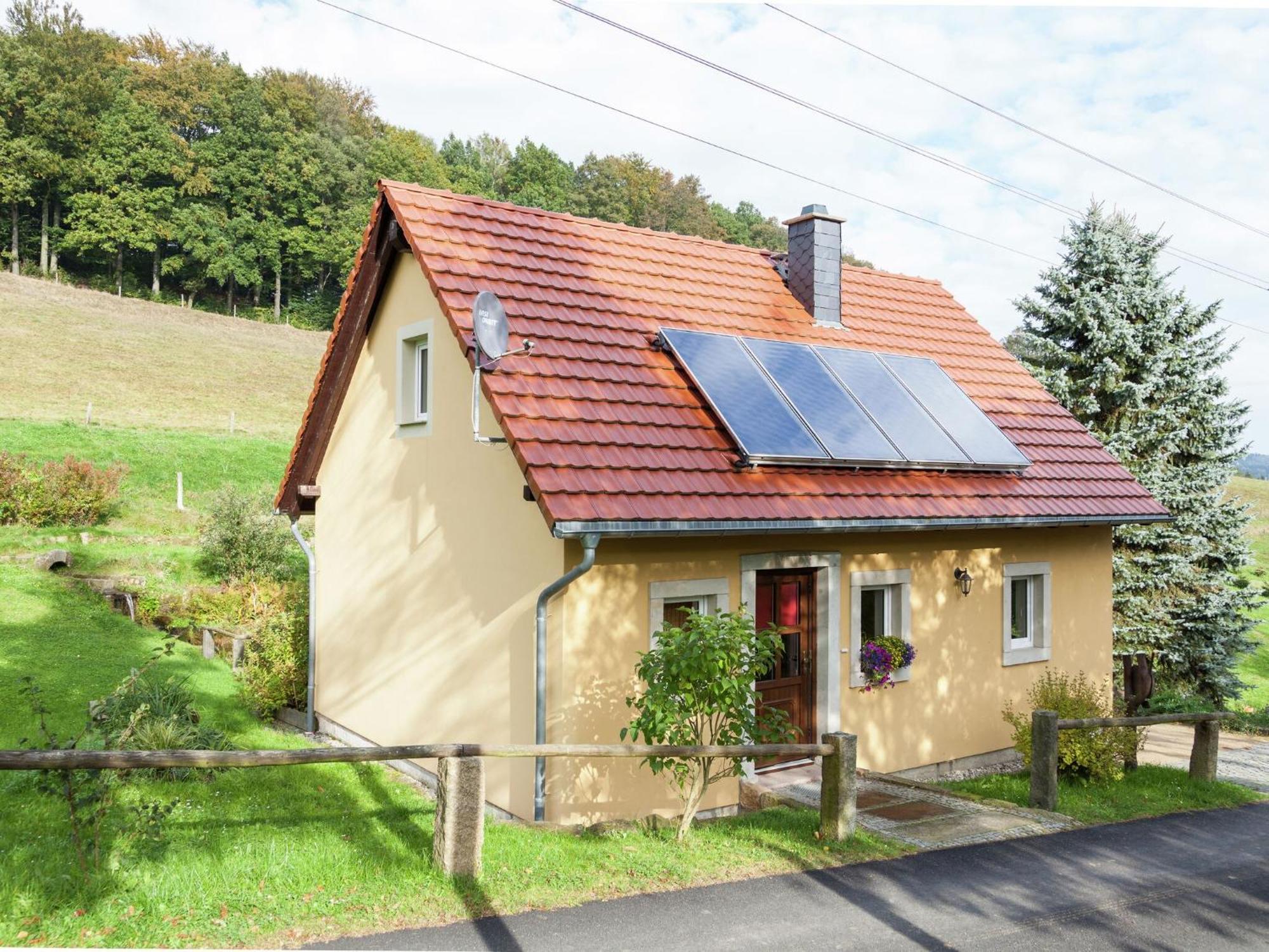 Charming Holiday Home In Hohnstein Ot Lohsdorf エクステリア 写真